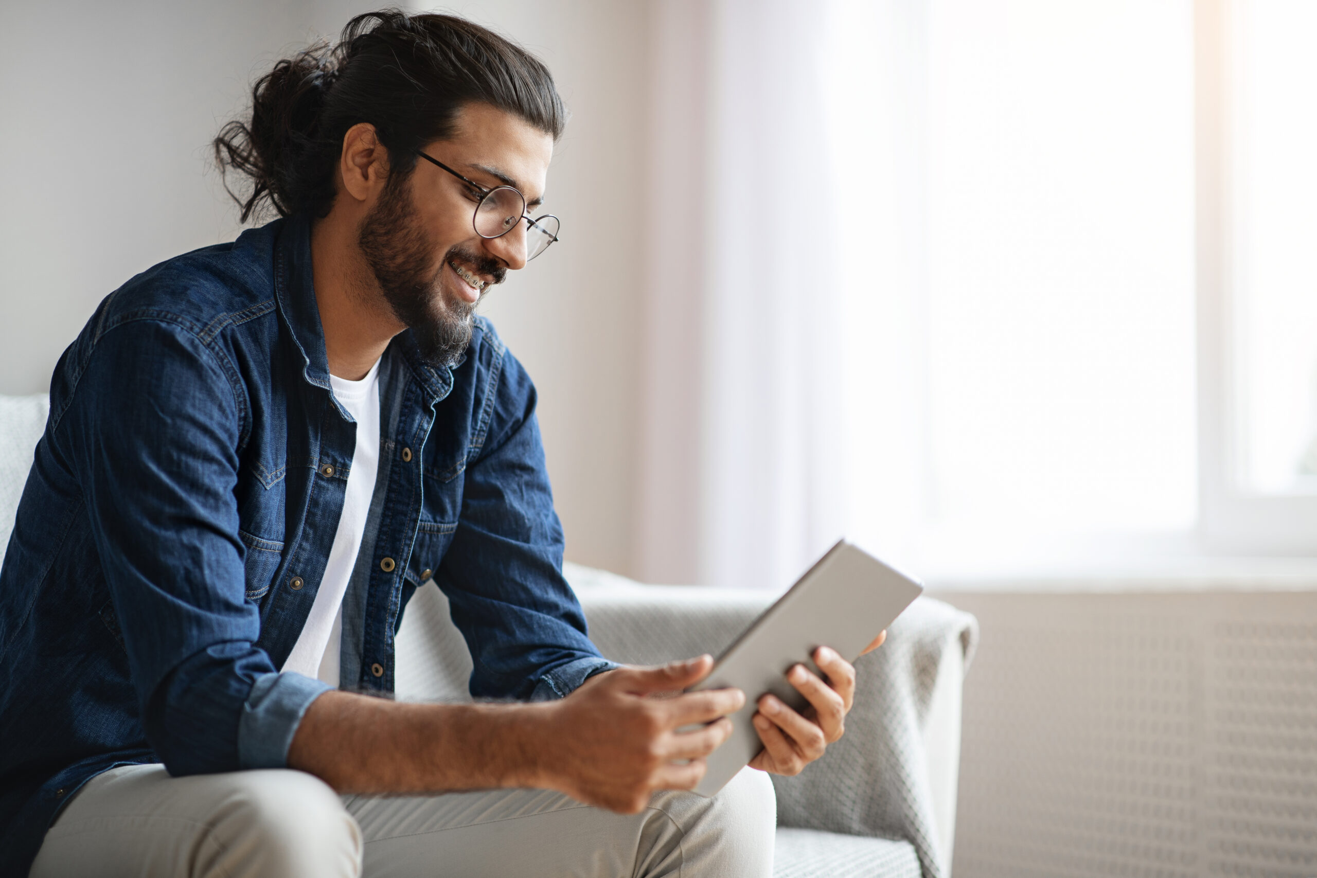 customer accessing email through digital device